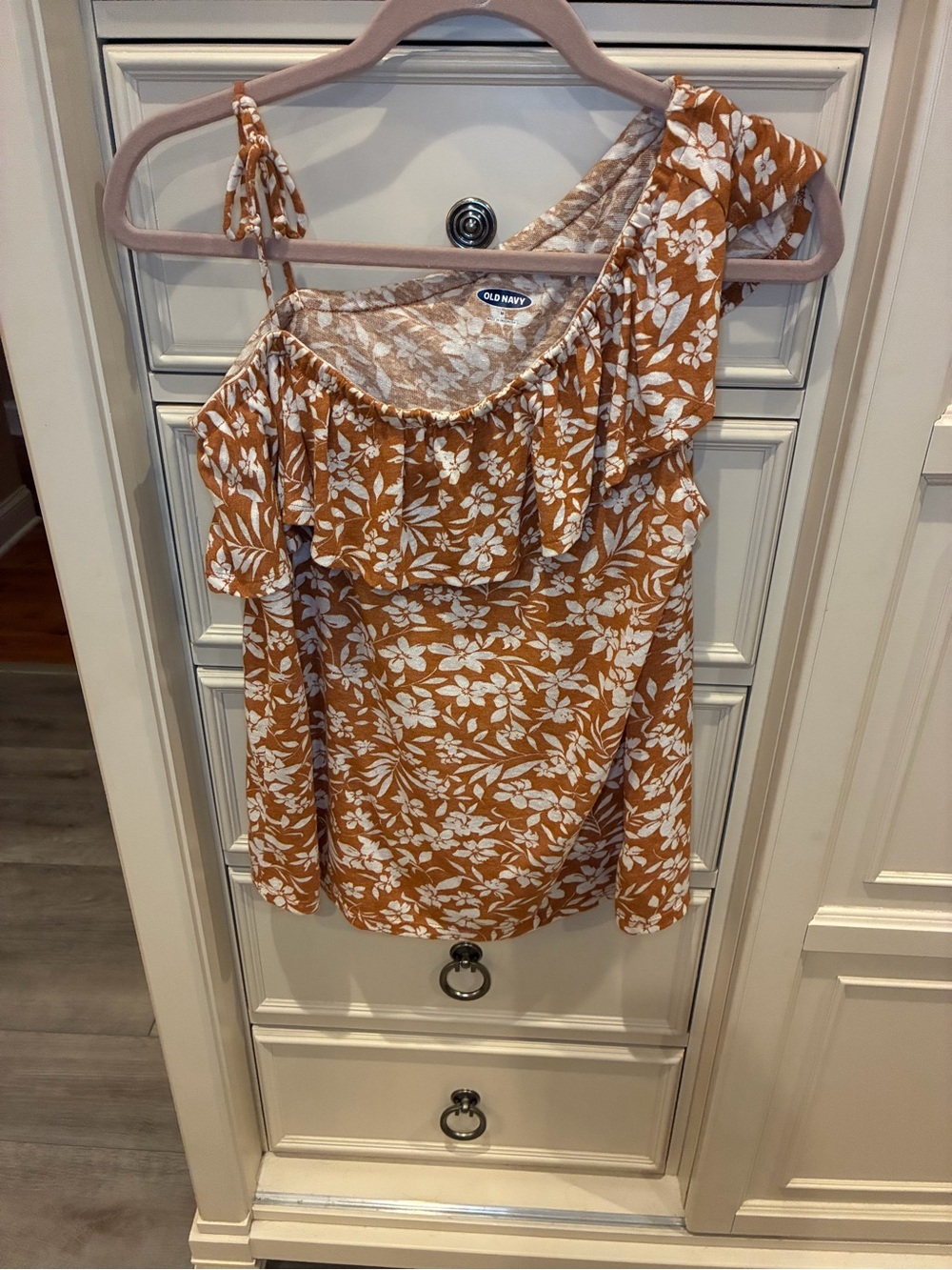 Old Navy One-Shoulder Floral Ruffle Camisole - Rust & White